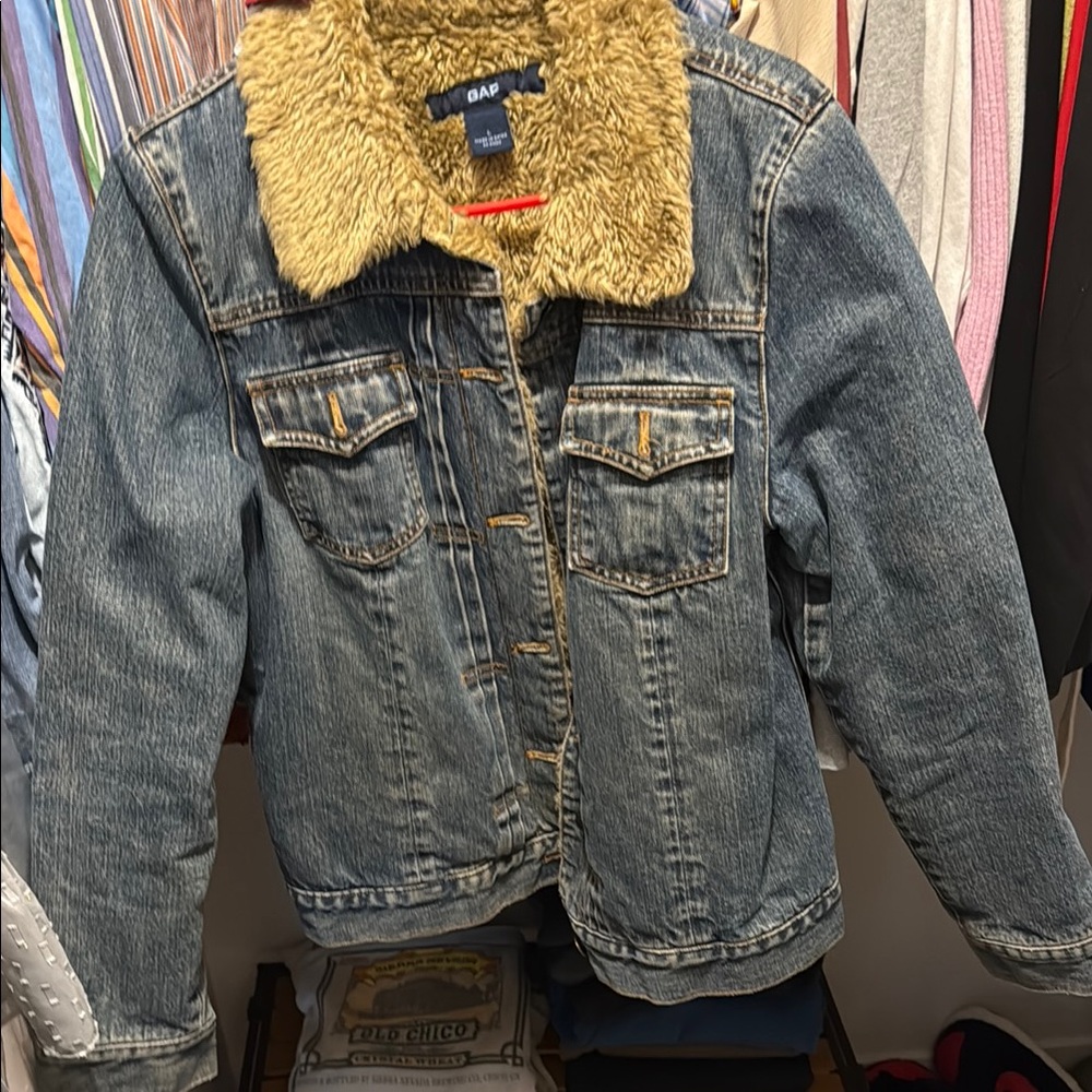 GAP Blue Denim Jacket with Tan Faux Fur Collar